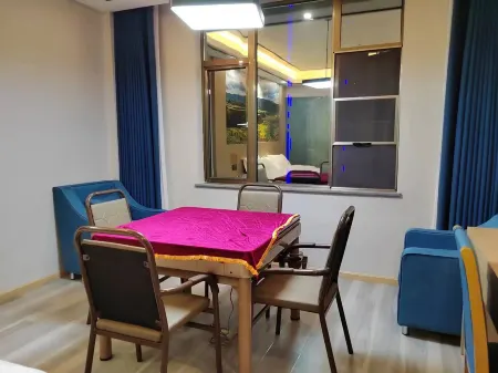 Yuanyang Kaijia Smart Hotel Отели рядом с достопримечательностью «Nanshazhen»