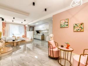 Xinyao Nuanju Boutique Apartment (Harbin Convention and Exhibition Center)