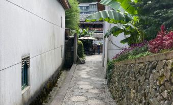 Qingyuan Baishan Zhizu Inn