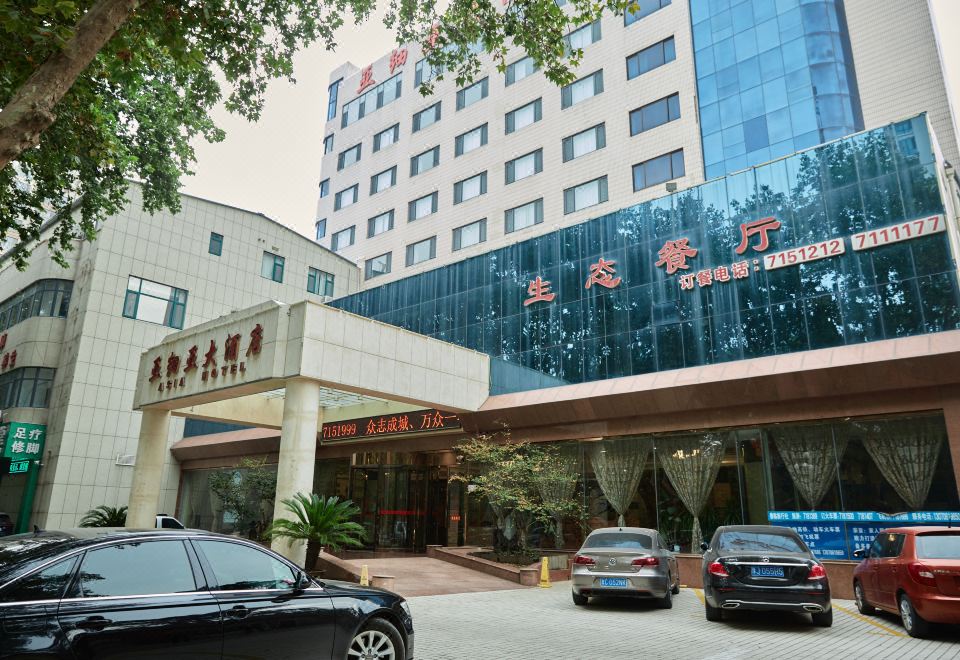 hotel overview picture
