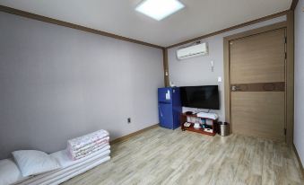 e cozy hotel
