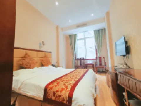 Yunding Business Hotel Hotel di Danba