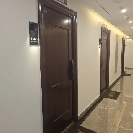 Boyanyu Smart Light Luxury Apartment (Sunshine Union Hospital&Wuyue Plaza Branch)