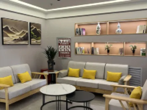 Yunxi Yunjing Apartment Hotel فنادق في لونغ شي