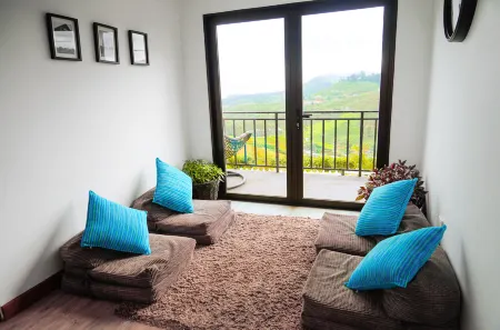 The Blackberry Cottage