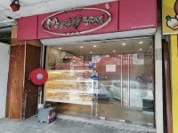 JIUHAO Homestay 15pax Stay Near Airport & City by Greenage - Bungalows