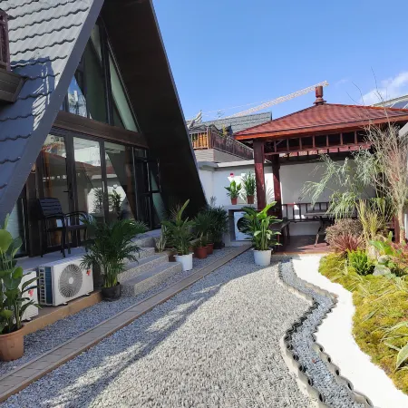 Half Idle Cloud House Homestay (High speed Railway Station Branch)