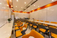 悅泊飯店（婁底第二中學火車站店）