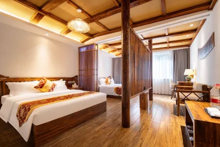 Dandong Liyuan Hotel (Yalujiang Duanqiao Branch) Отели рядом с достопримечательностью «Yalu River Broken Bridge»