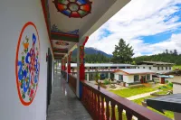 Lulang Zaxidele Tibetan Courtyard - 마운틴 뷰