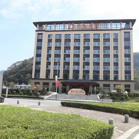 Wufeng Yuedong Hotel
