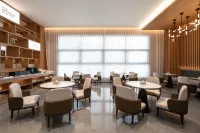 Zai Shan Yi Ye Lan Yue Jiu Dian Hotels in Neijiang