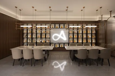 Lis Hefei innovation Industrial ParkLongfor Light Years Hotel Отели рядом с достопримечательностью «Anhuixinhua College»