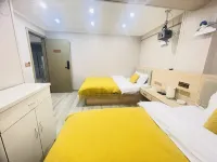 康定市遠方民宿（情歌廣場店）
