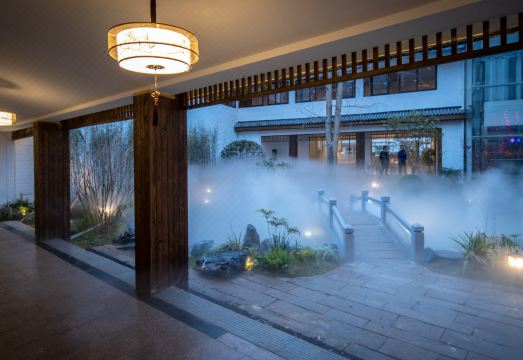 이춘 치윈 온천 리조트 호텔