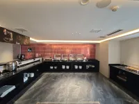 HONGYADONG HOLIDAY RIVERSIDE HOTEL