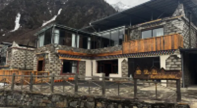 Xiaojin Yujian Mountain Homestay