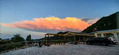 清雅軒農家 霧靈山風景區-松雲嶺附近的飯店