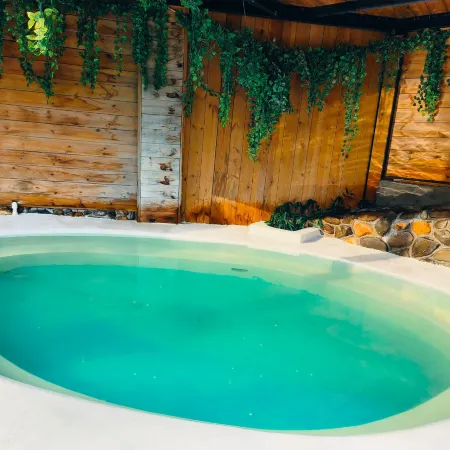 Mogan Mountain Xiaoyao Zhijing - Stream Trekking, Hot Spring & Design Boutique Guesthouse