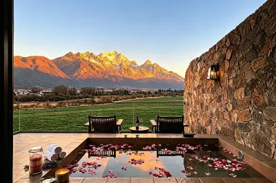 Wilds | Sunshine Golden Peak · Snow Mountain Ranch Private Hot Spring Resort (Baisha Branch) Hotels in Baisha old town/FOLIDAY Town Lijiang Mediterranean Resort