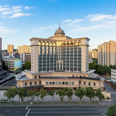 Lavande Hotel (Yichang CBD Huaxiang Hotel)