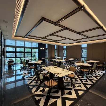 Four Points by Sheraton Chengdu Kuanzhaixiangzi Alleys