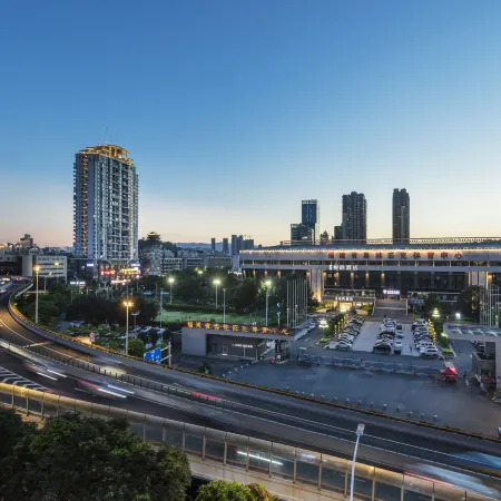 Yueshang Hotel (Fuzhou Provincial Sports Center) Отели рядом с достопримечательностью «Больница Военных Территорий Фучжоу»
