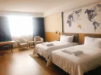 Kyriad Hotel (Shaoyang Jiusheng Beihai)