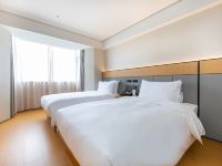 全季酒店(上海陆家浜路地铁站店) - 高级双床房