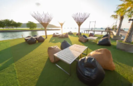 บ้านต๊ะ ออน เดอะ ซี