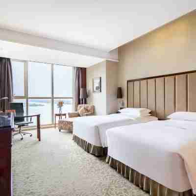 Crowne Plaza Zhenjiang Rooms