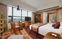 Guiyang Wanyi Lijing Hotel (Huaxi Park Subway Station Wanyi Square Branch) Hotel dekat Huaxi Park