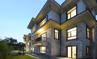 Huitang Yiqi Bieyuan Hot Spring Holiday Villa