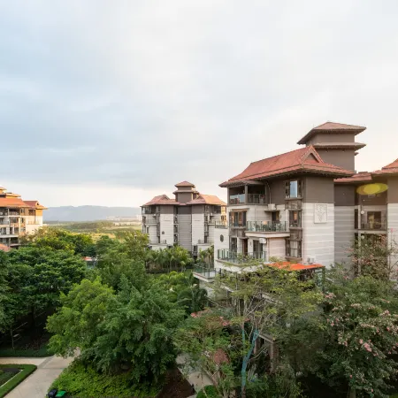 Liangting Boutique Holiday B&B (Houhai Duty-Free City Store)