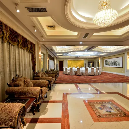 Jiping Hotel