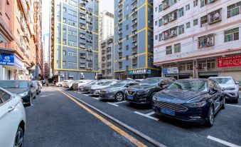 Xinghui Business Apartment