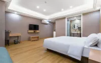 Hotel China (Cangnan Railway Station)