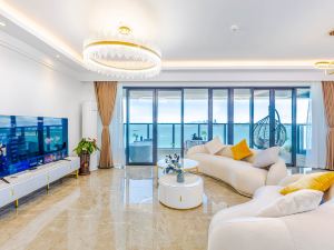 Coastal Guests to Seaview Apartments (Haikou Poly Shop))