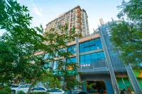 Fangyou E-sports Hotel (Kunming Xinying New Town Shizha Metro Station Branch)