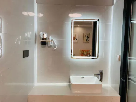 Peach House Отели рядом с достопримечательностью «Renji Ximu Valley»