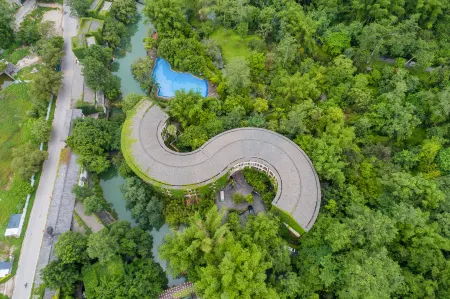 GuangYueShang Collection Laomumian Hotel (Detian Waterfall) Отели рядом с достопримечательностью «Detian Transnational Waterfall Scenic Spot»