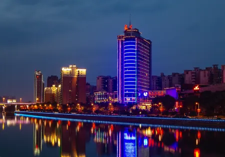 Yintian Hotel Отели рядом с достопримечательностью «Tansitong Former Residence»