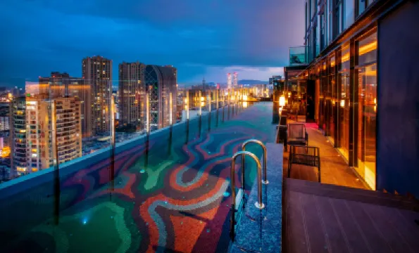 Kunming Xishe Qinghuan High-altitude Terrace Designer Hotel (Kunming Vientiane City) Hotel a 