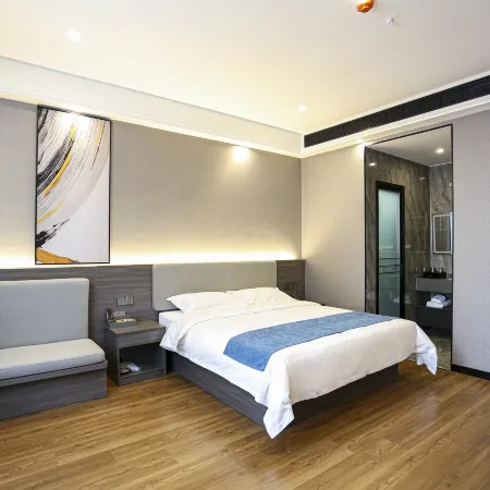Mengzhou Four Seasons Hotel (Sangpo Branch) Hotels in Mengzhou