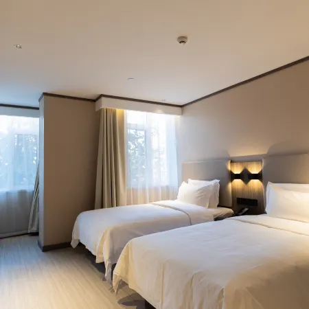 HanTing Hotel (Suning Shuohuang North Station) 쑤닝 호텔