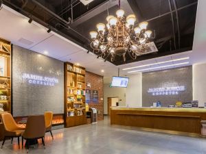 Comfort Hotel (Beijing Changping Dongguan Subway University Town)