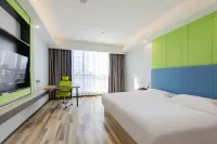 Mi Choice Hotel (Huanggang Normal College)