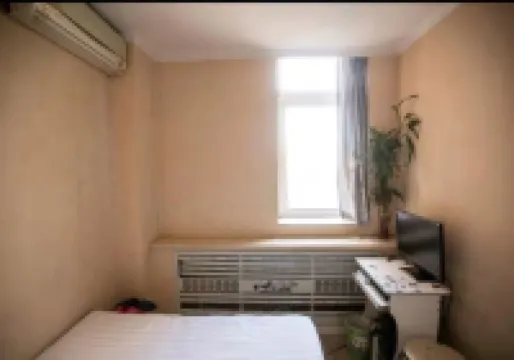 Baicheng Aige Fashion Hotel