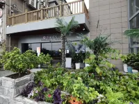 Zhongshan Fengchao Homestay (Dongfeng Fengchaowan Branch) Hotels in Center of Dongfeng Town