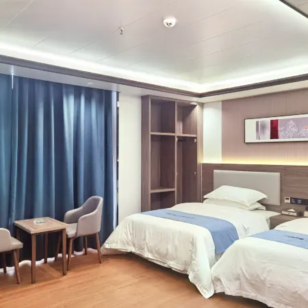 Lv Chun Tian Xing Hotel
